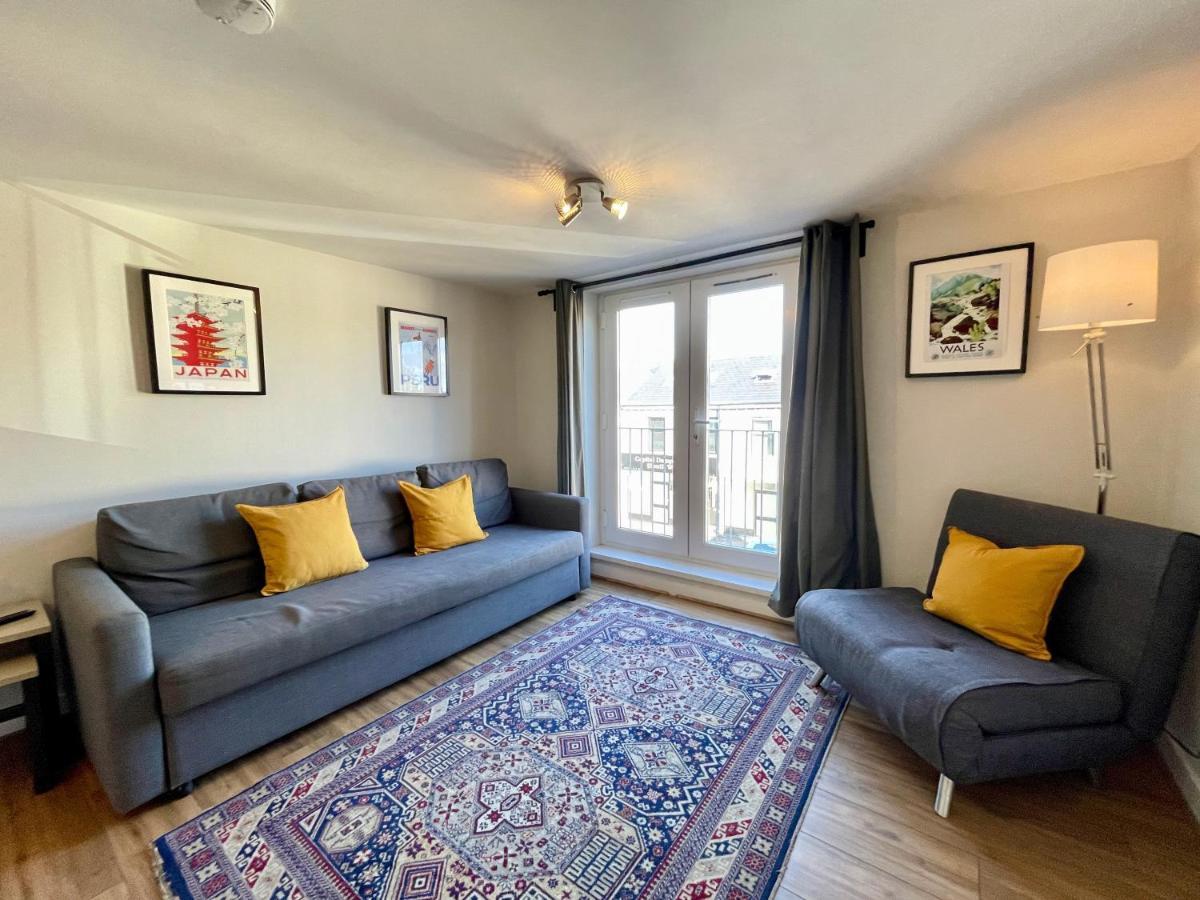 **6 Person City Centre Apartment** 카디프 외부 사진