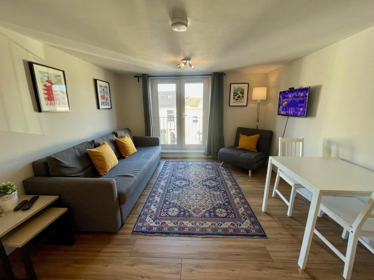 **6 Person City Centre Apartment** 카디프 외부 사진