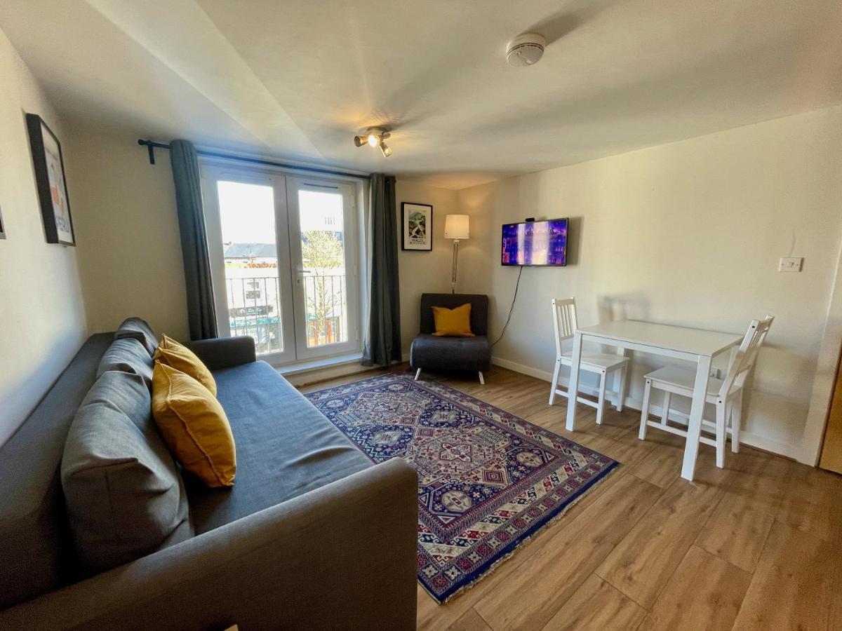 **6 Person City Centre Apartment** 카디프 외부 사진